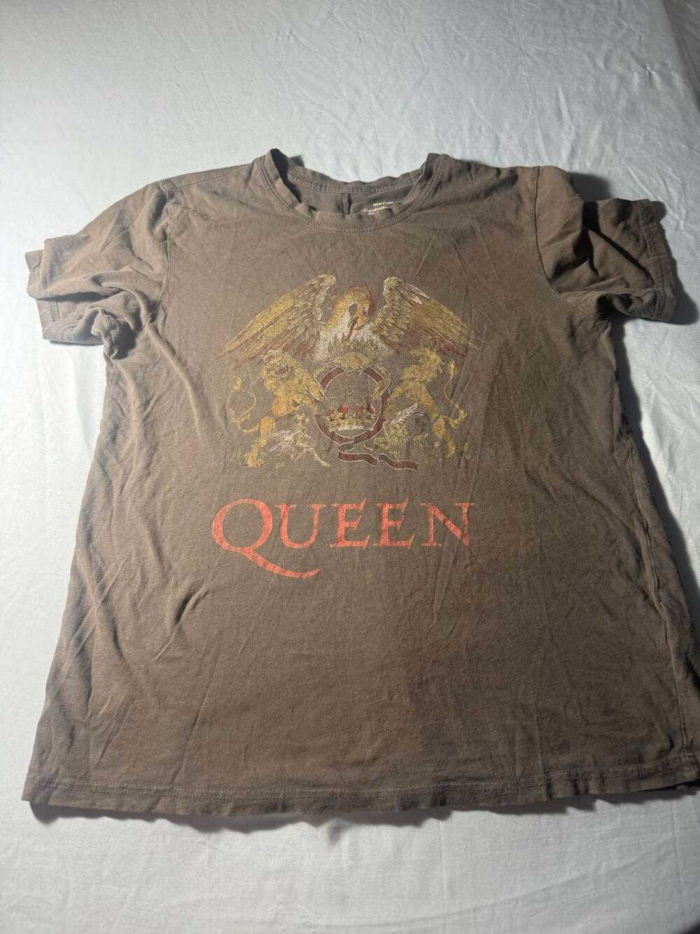 Abercrombie & Fitch Queen Rock Band Crest Graphic T-Shirt